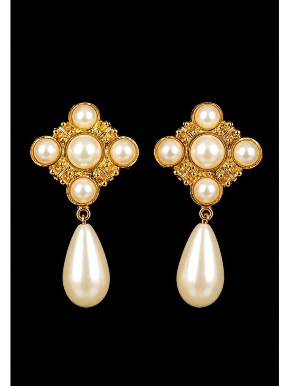 1980s Faux Pearl Teardrop Dangle Clip On Earrings Gold Tone Statement